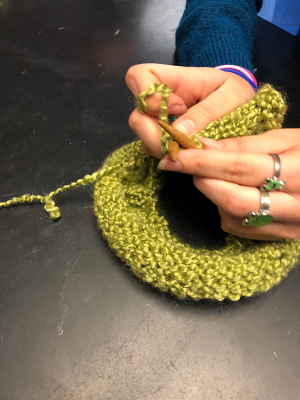 knitting in a circle
