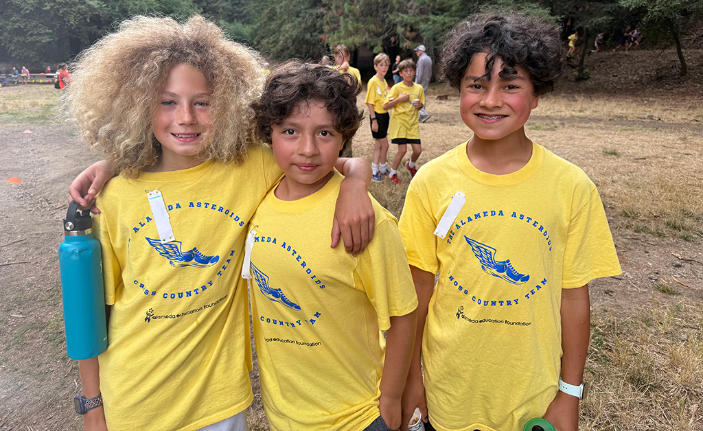 Alameda Asteroids Cross Country Team